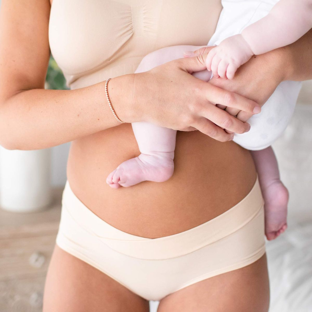 Kindred Bravely Bamboo Viscose Maternity Hipster Panties (2 Pack) - Neutrals, 1 X/2 X.