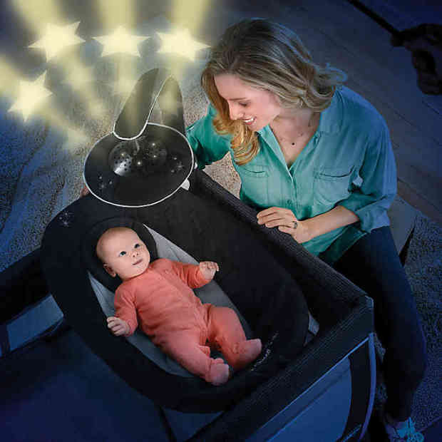 Chicco Lullaby Glow Playard - Silhouette.