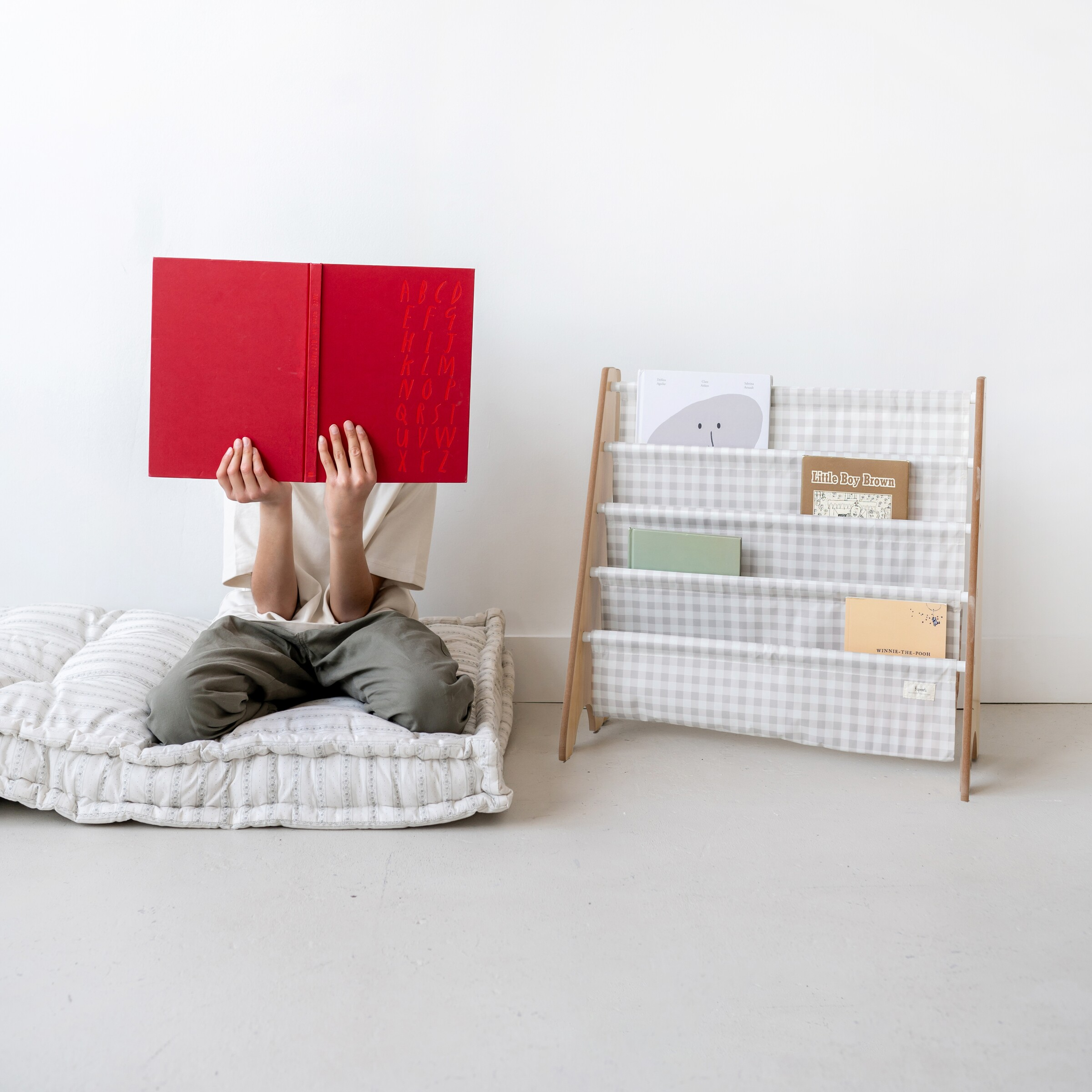 3 Sprouts Recycled Book Rack - Gingham Beige.