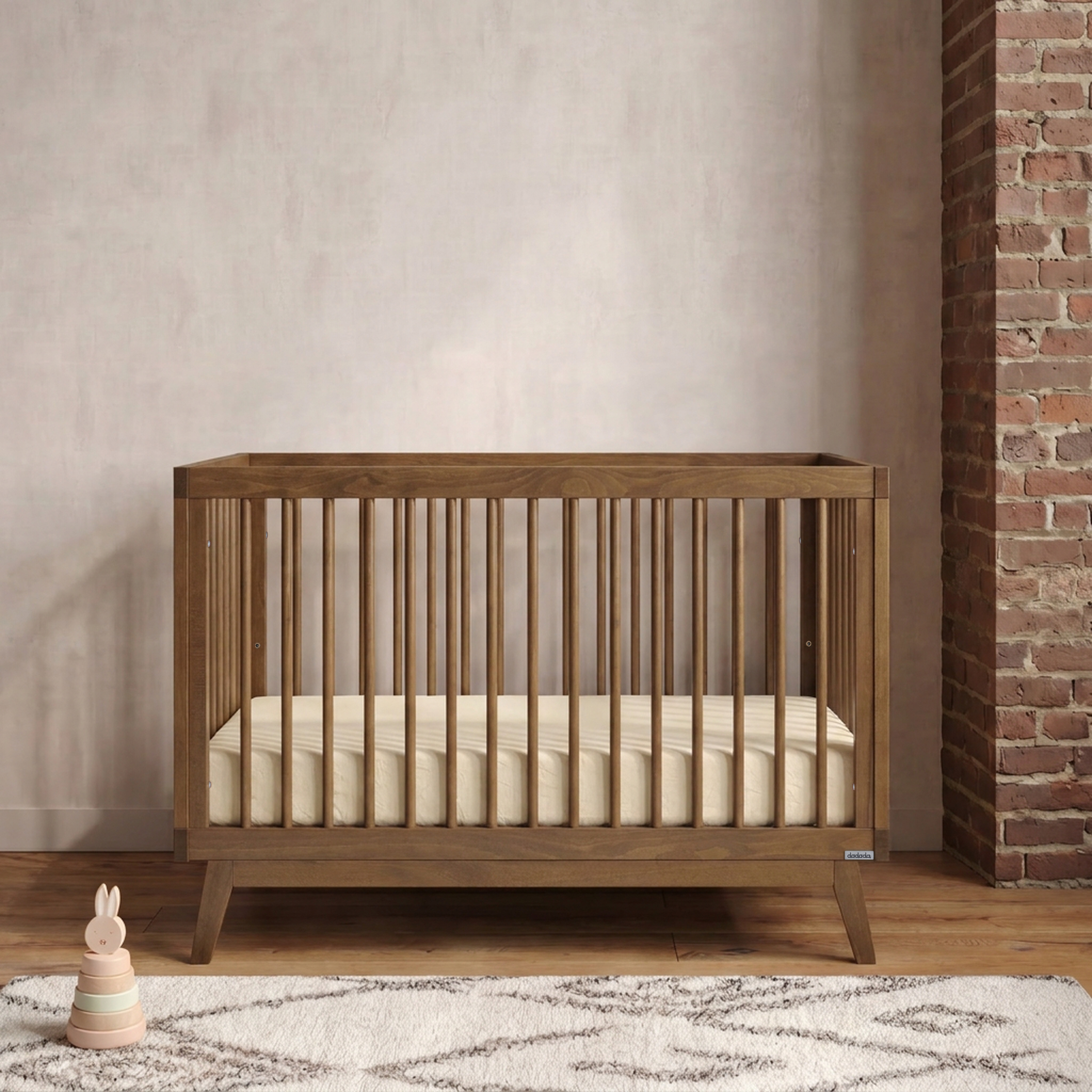 dadada Soho 3-in-1 Convertible Crib - Walnut.