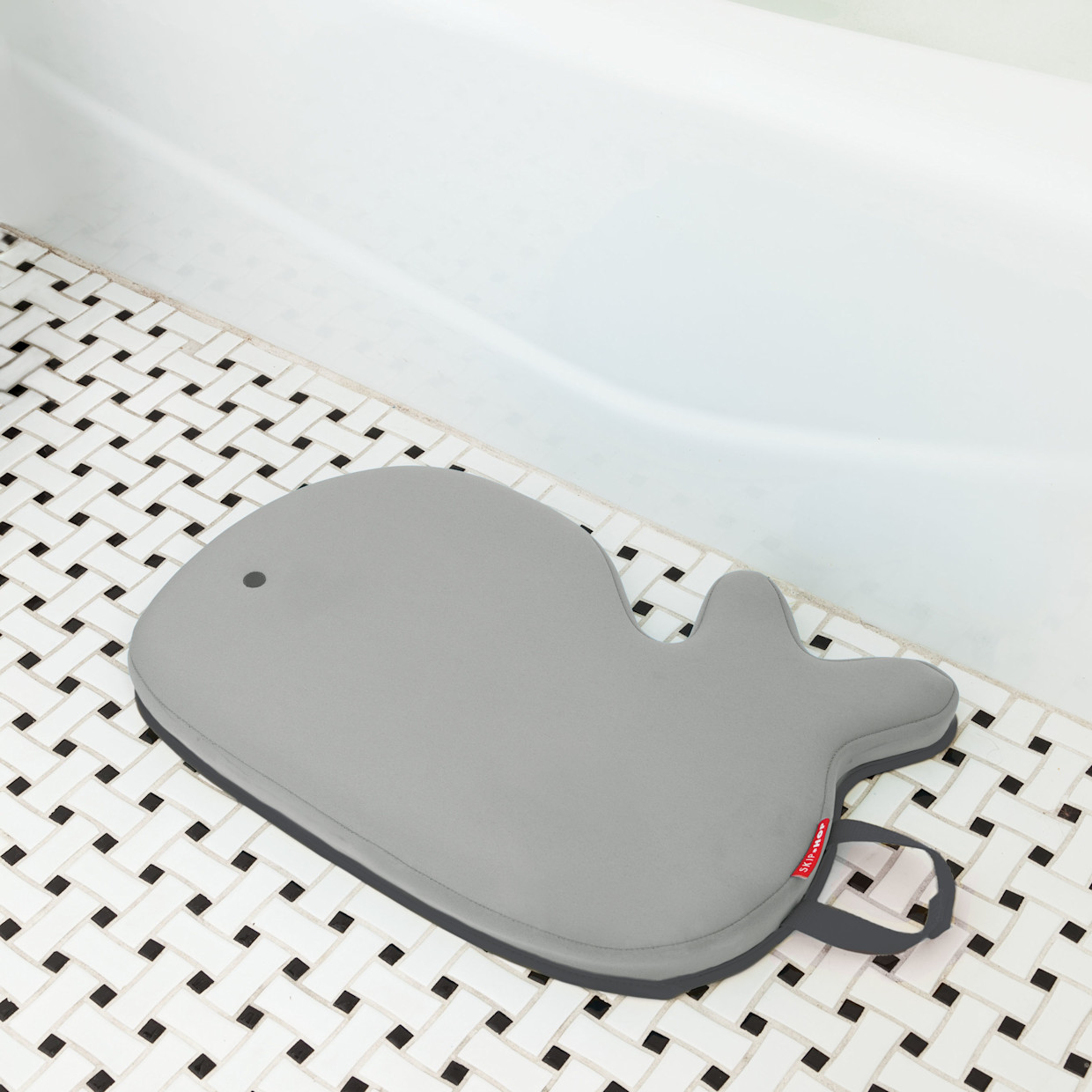 Skip Hop Moby Bath Kneeler - Grey.