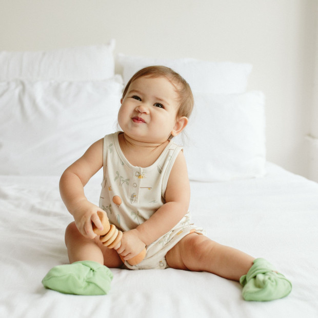 Goumi Kids Stay on Baby Mitts + Boots Bundle - Matcha, 0-3 Months.