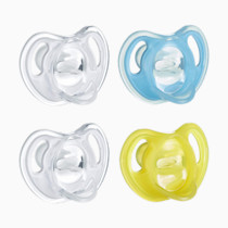 Tommee Tippee Ultra-Light Silicone Pacifier, 6-18 Months, Symmetrical One-Piece Design, BPA-Free Silicone Binkies, Clear/Blue/Yellow, Pack of 4