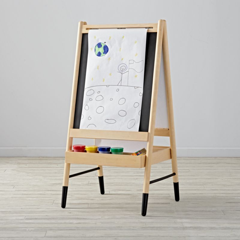 Crate & Kids Wooden Kids Art Easel.
