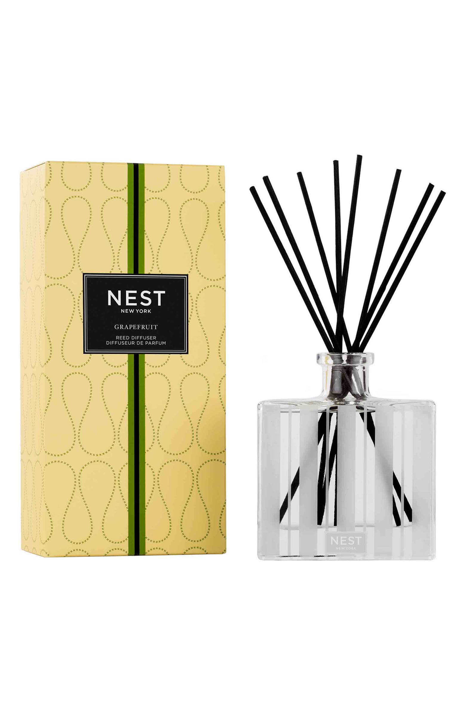 NEST NEW YORK Grapefruit Reed Diffuser.