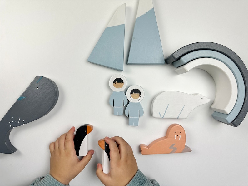 Top Tip Toys Wooden Polar Sensory Baby Toys.