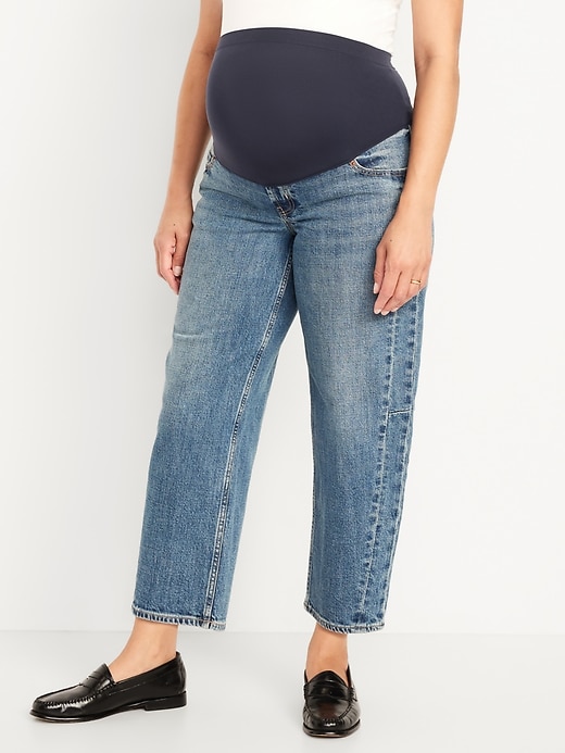 Old Navy Maternity Full Panel Barrel Ankle Jeans.