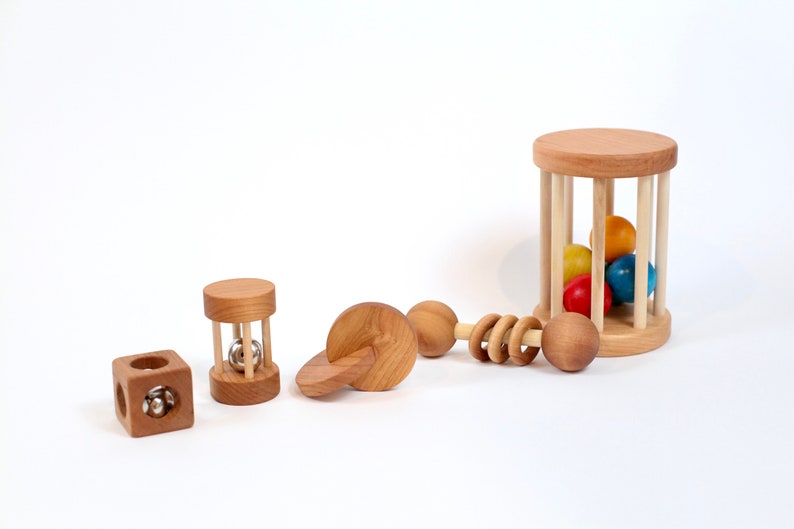 Heir Loom Kids USA MontessoriBaby Play Kit.