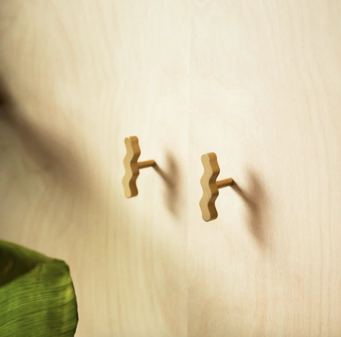 Plank Hardware Squiggle Solid Brass T-Bar.