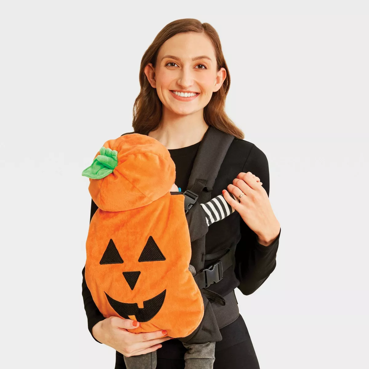 Baby Pumpkin Infant Carrier and Hat Costume Set.