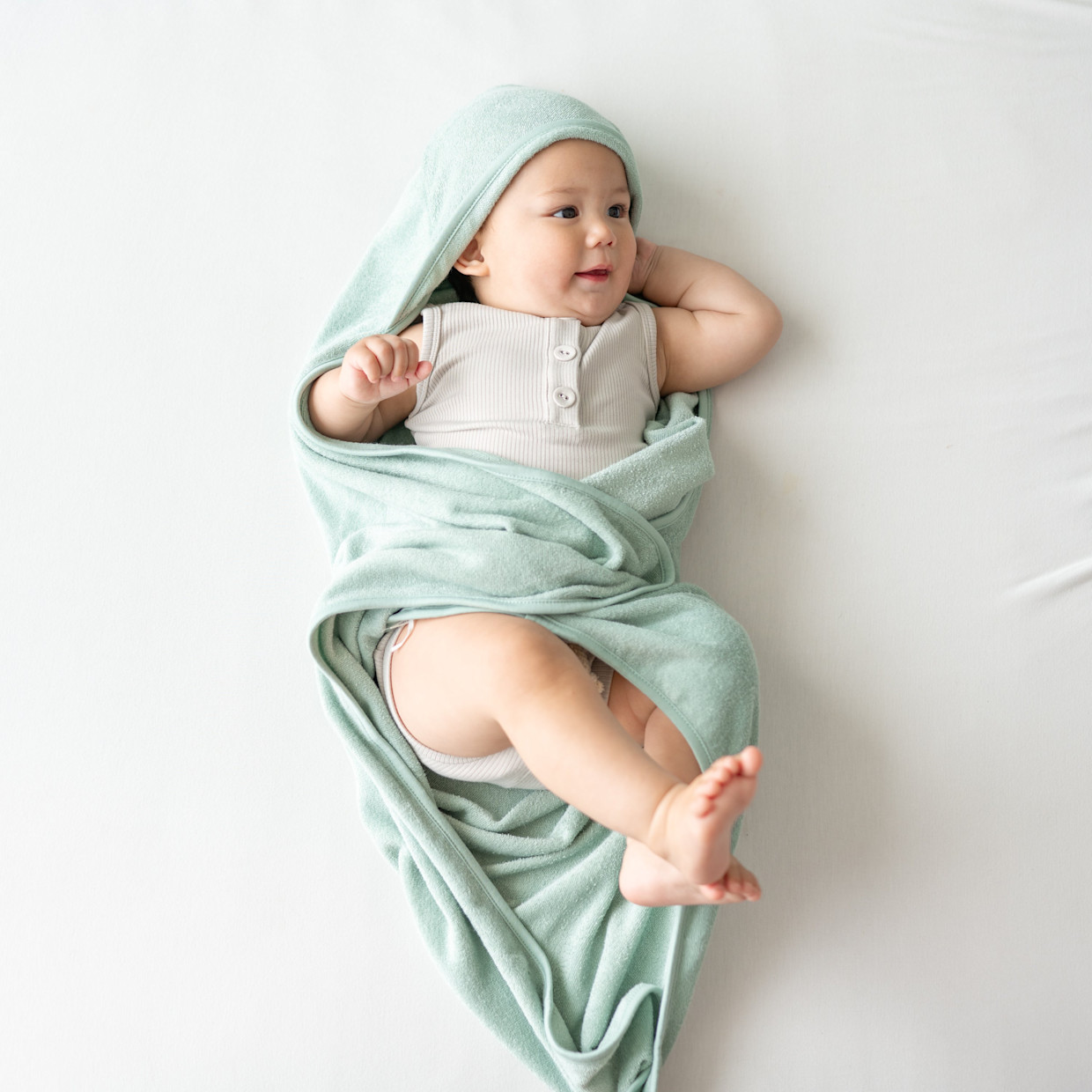 Kyte Baby Hooded Bath Towel - Sage.