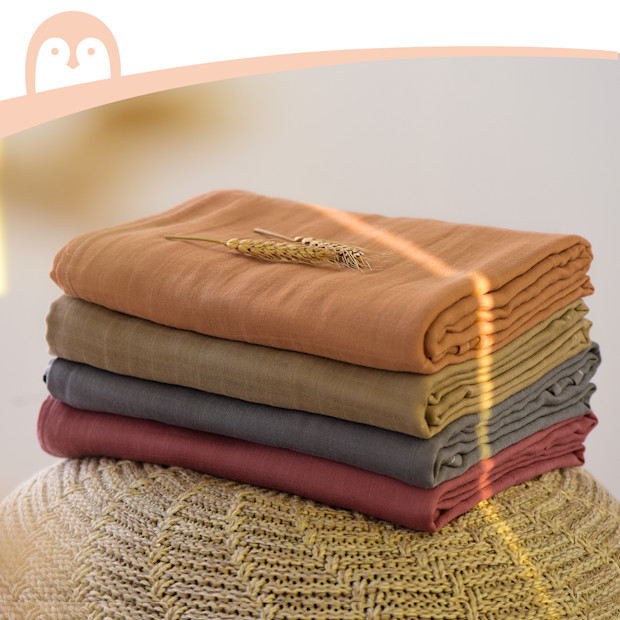 Momcozy Muslin Swaddle Blanket (4 Pack).