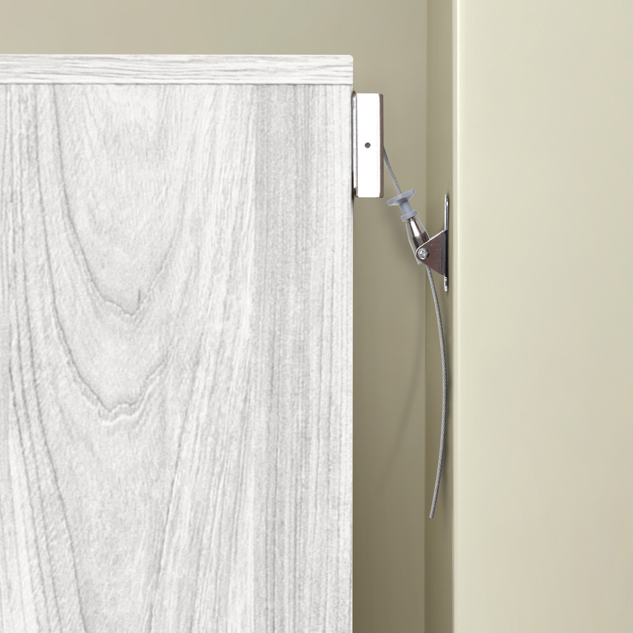 Dreambaby Furniture Anchor - Silver.