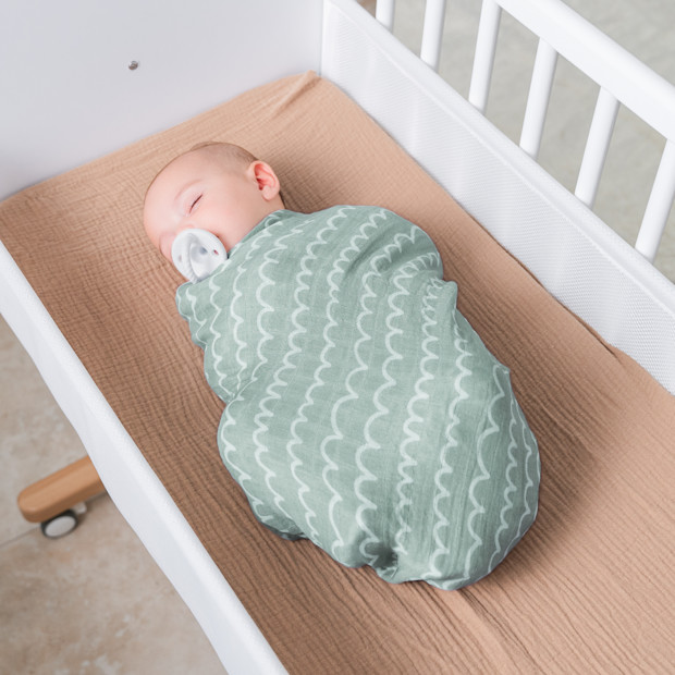 Comfy Cubs Muslin Swaddle Blankets Set (4 Pack).