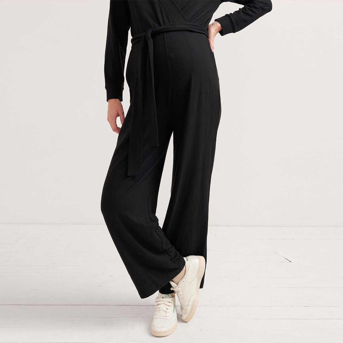 Hatch Collection The Easy Nursing Jumpsuit - Black, 0.