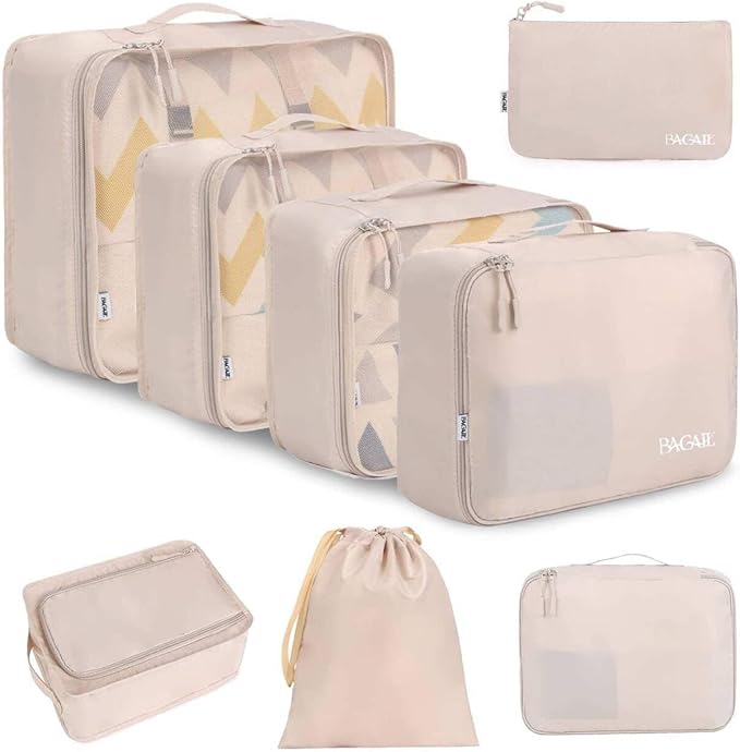 8 Set Packing Cubes.