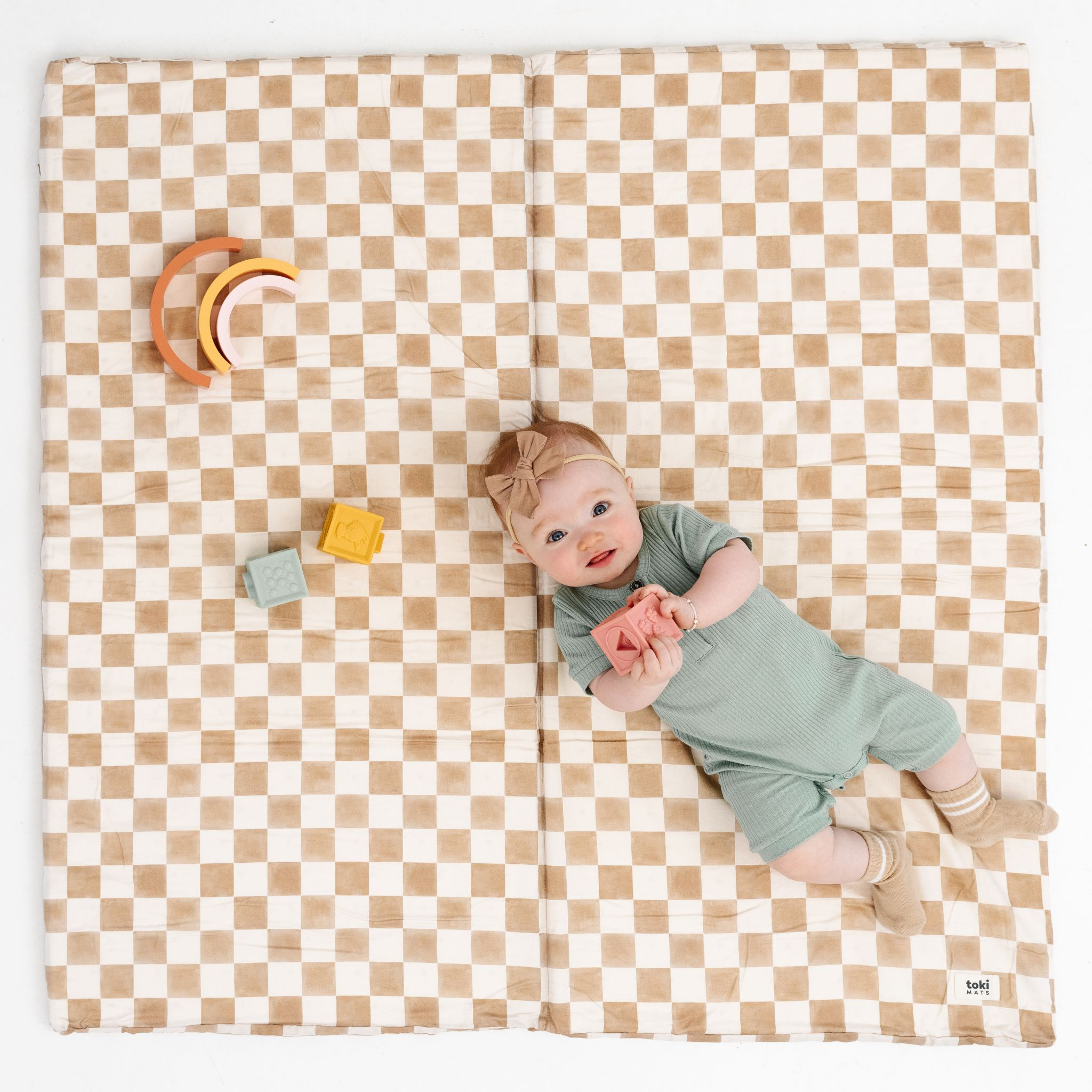 Toki Kids Standard Organic Cotton Play Mat - Checker Toffee.