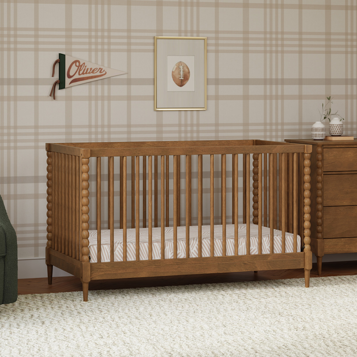 daVinci Lainey Bobbins 3-in-1 Convertible Crib - Walnut.