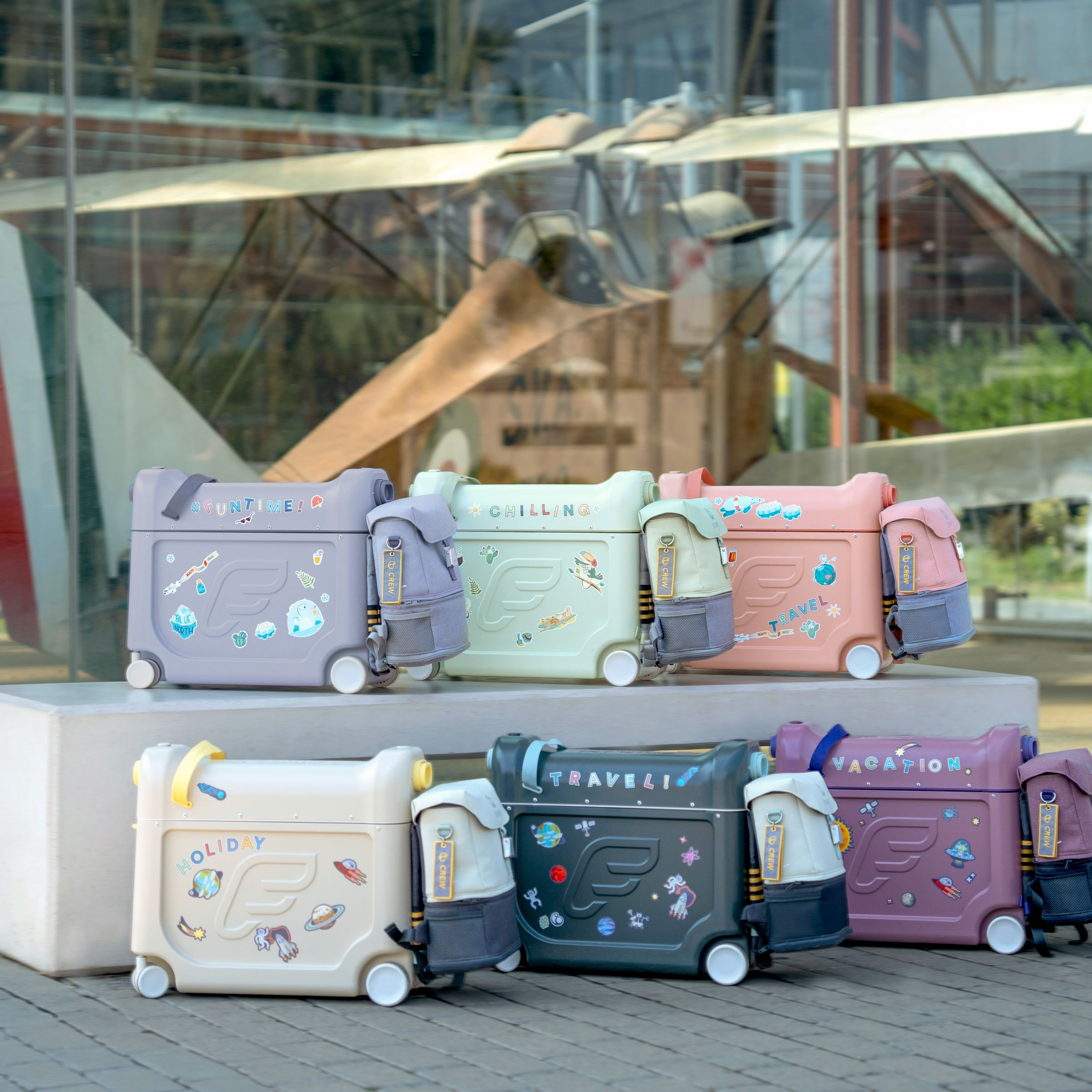 Stokke JetKids Travel Bundle - Coral Pink.