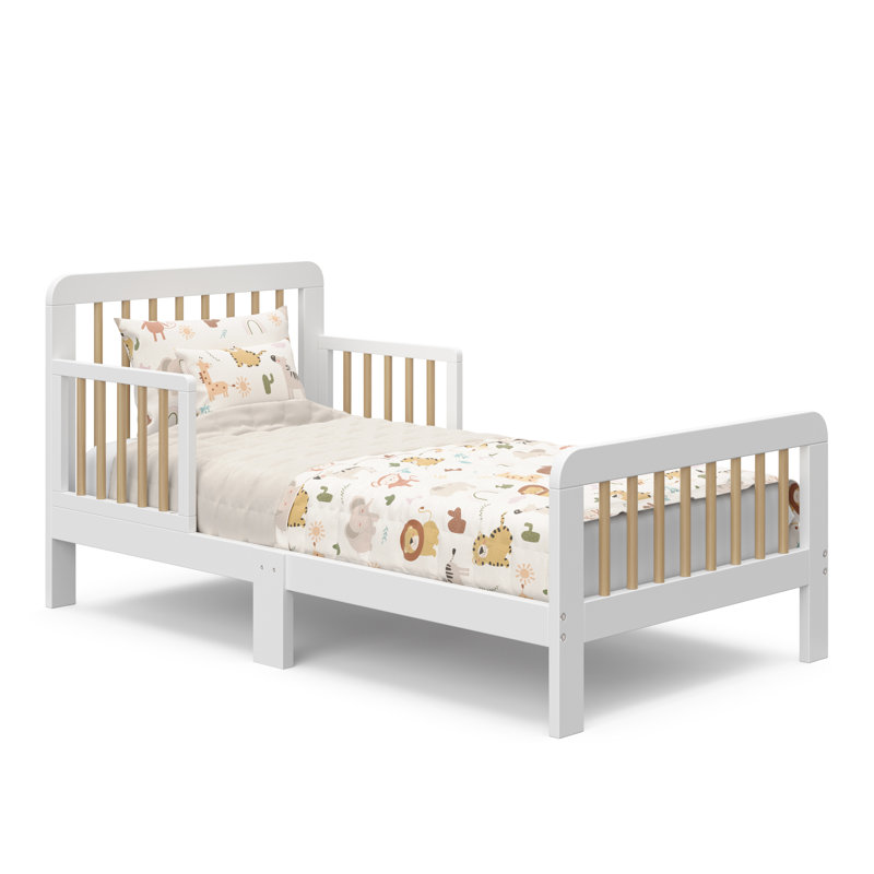 Storkcraft Pasadena Toddler Bed.