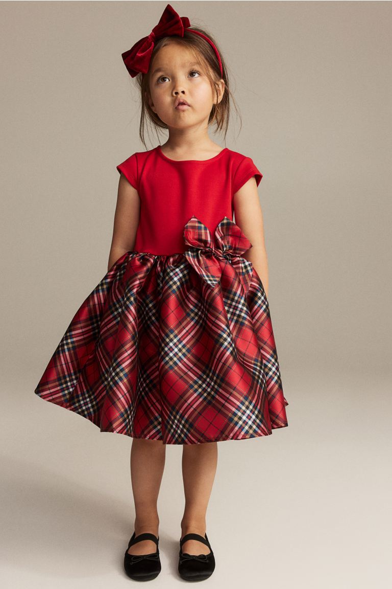 H&M Plaid Flared-skirt Dress.
