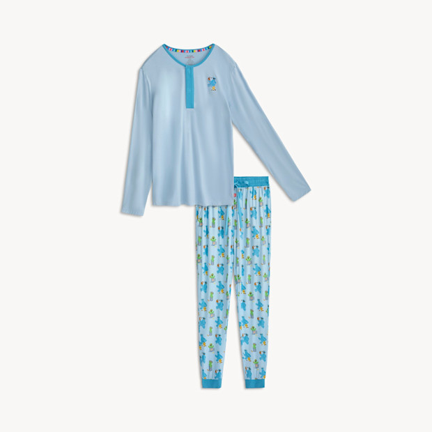 Magnetic Me Sesame Street Men's Magnetic Jogger PJ Set.