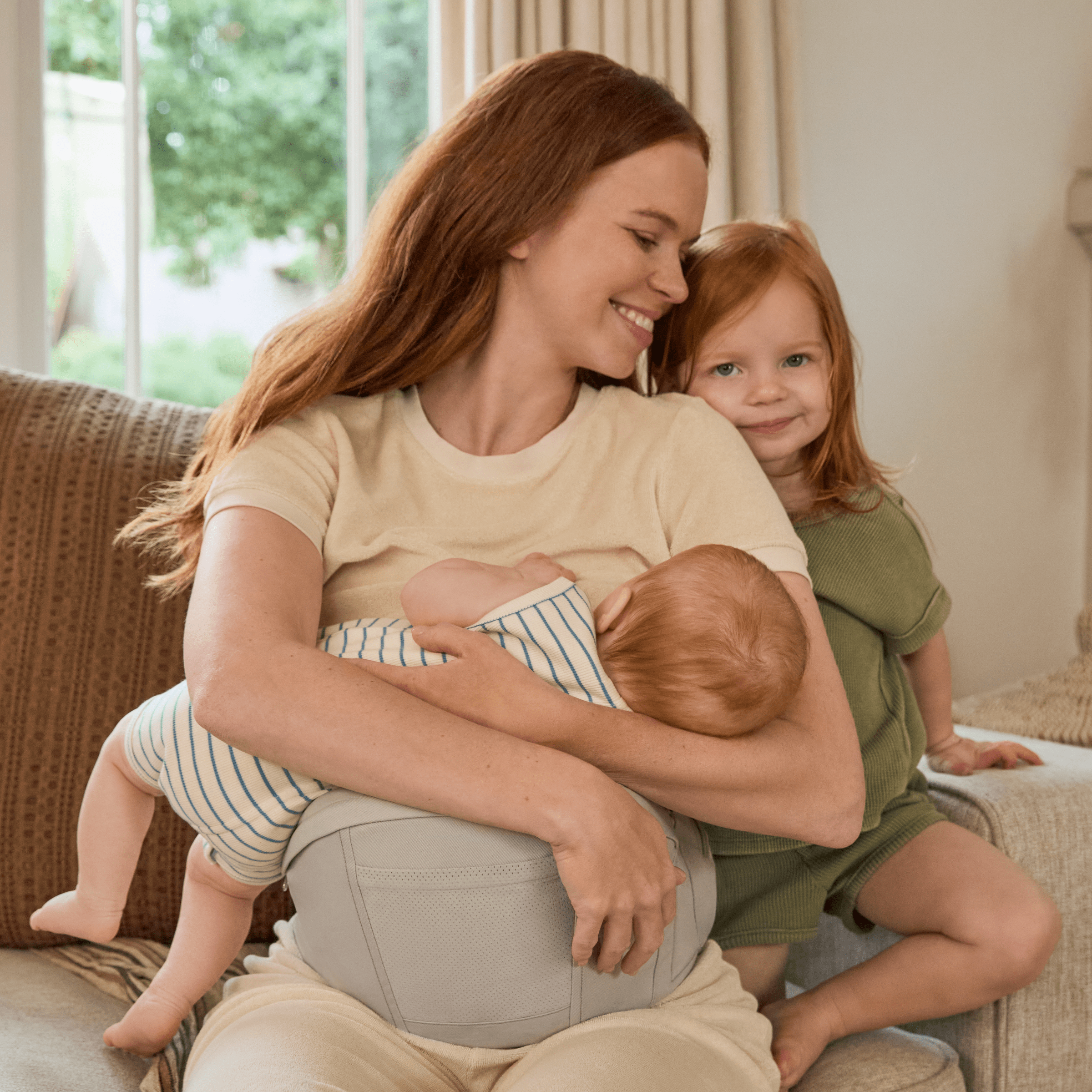 Ergobaby Lift Hip Seat - Pearl Grey.