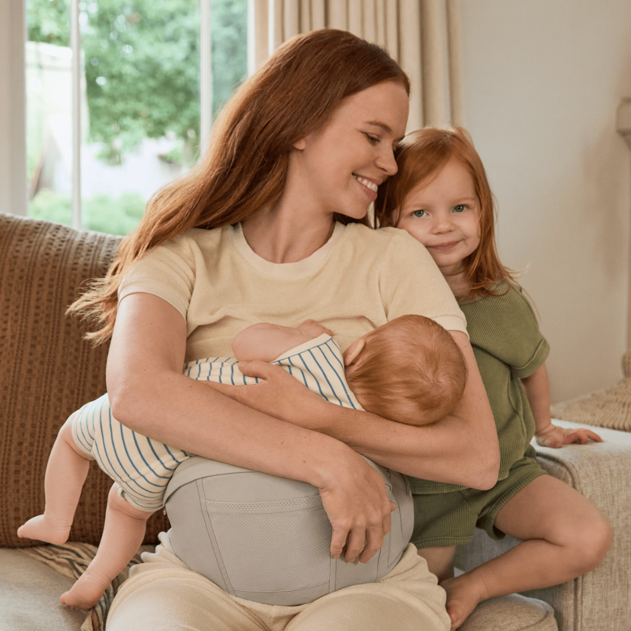 Ergobaby Lift Hip Seat - Pearl Grey.