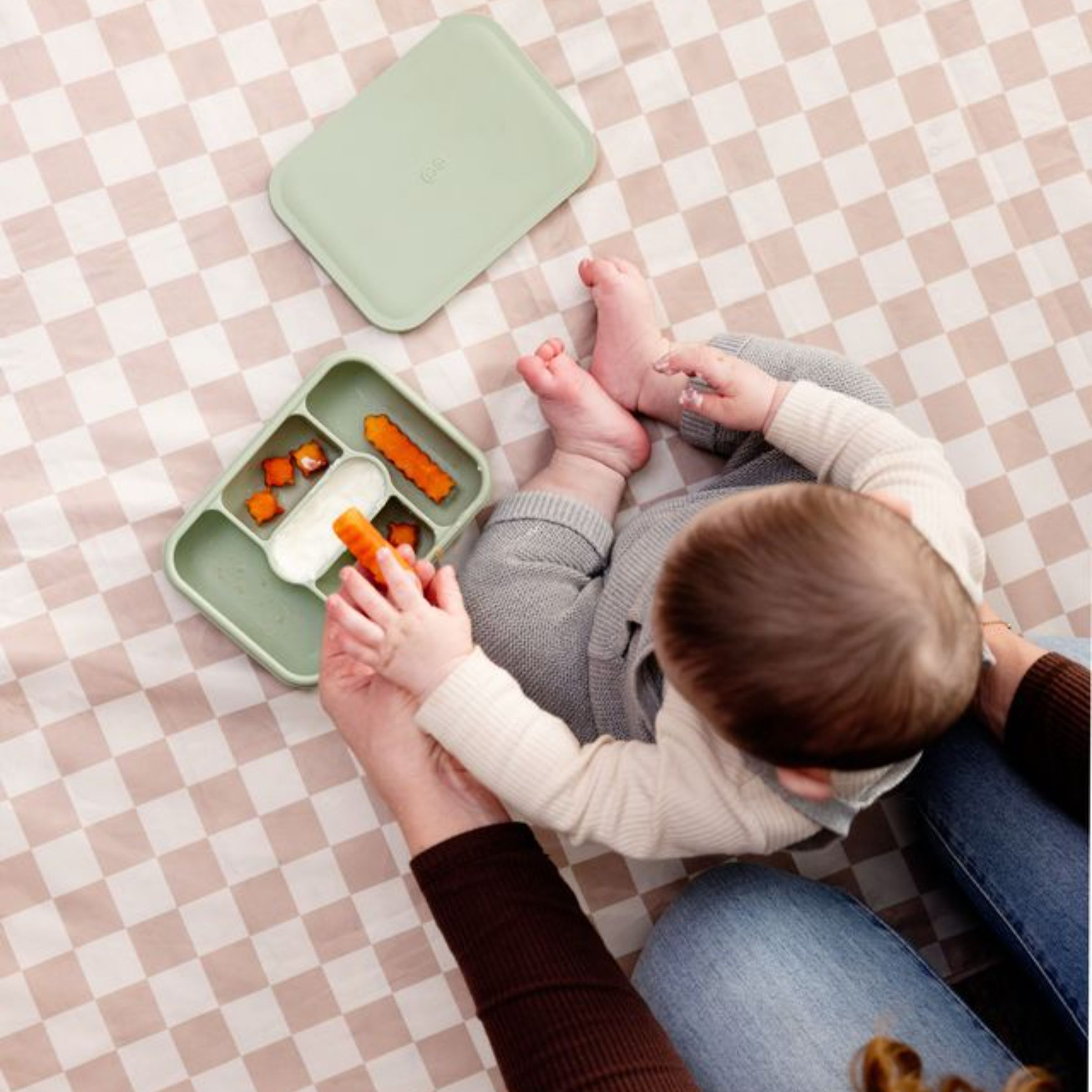 ezpz Baby-Led Travel Box - Sage.
