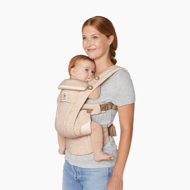 Ergobaby Omni Dream Baby Carrier - Natural Dots.