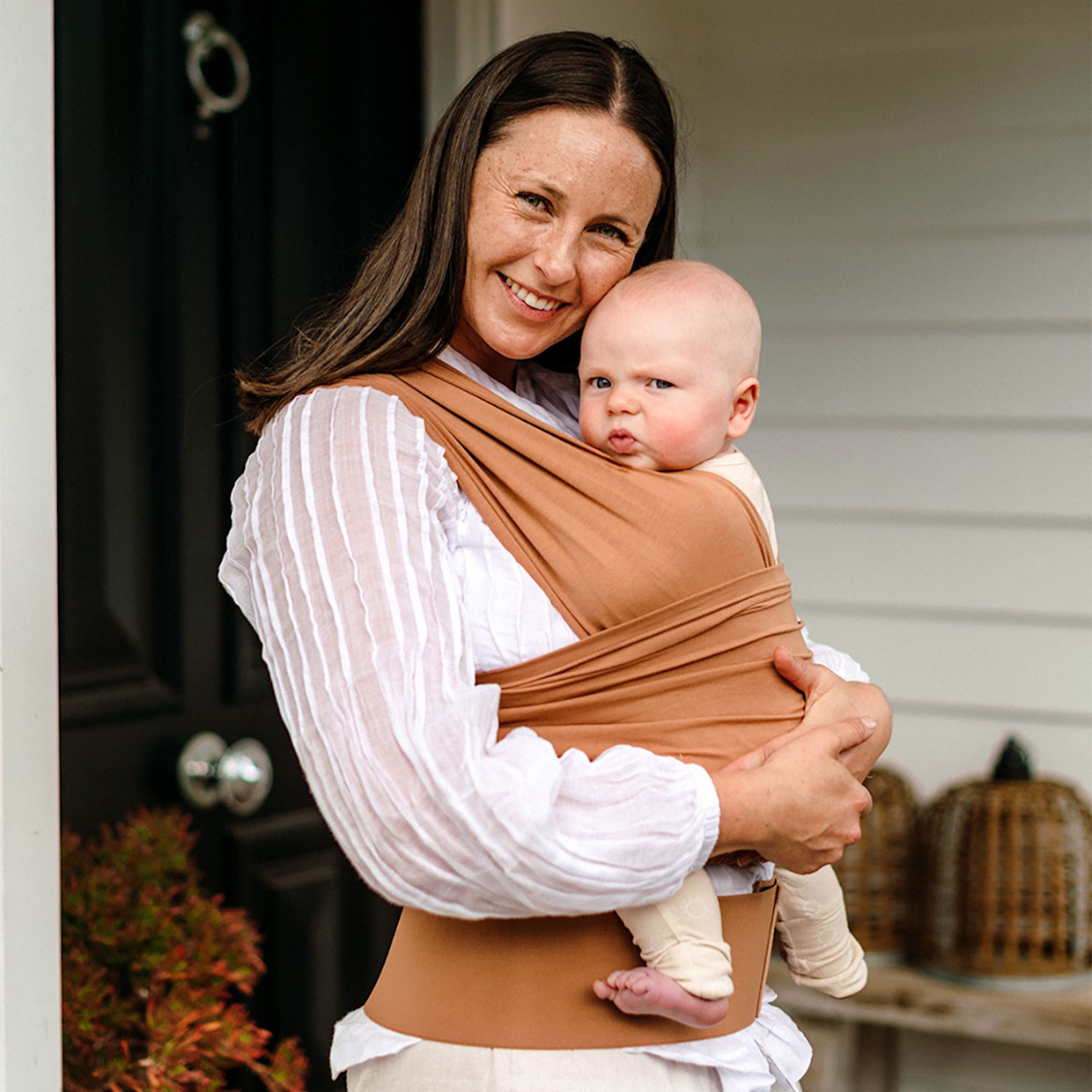 BabyDink T-Shirt Newborn Wrap Carrier - Maple, Small.