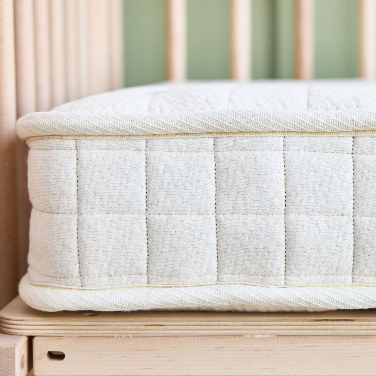 Avocado Mattress Eco Organic Crib Mattress.