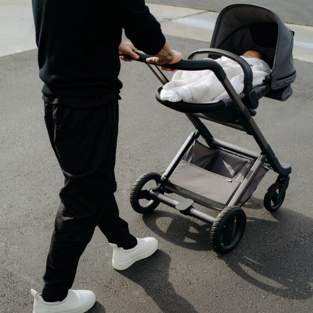 Lalo The Daily Stroller - Moon.
