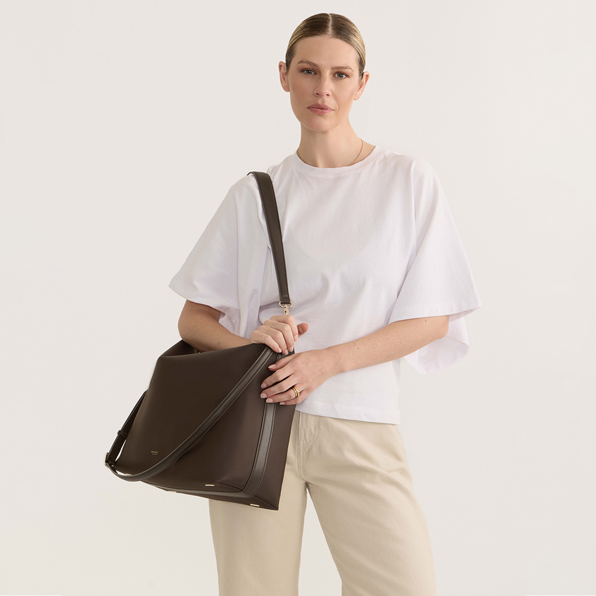 Mina Baie Sienna Nylon - Espresso, Midi.