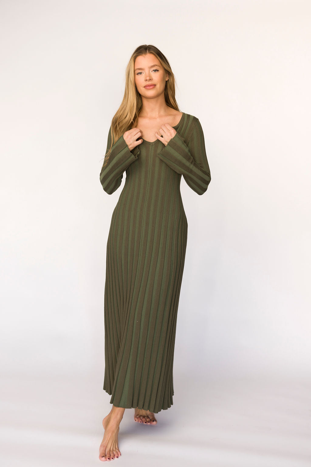 Worth Collective Hadley Long Sleeve V-Neck Knit Maxi Dress in Olive.