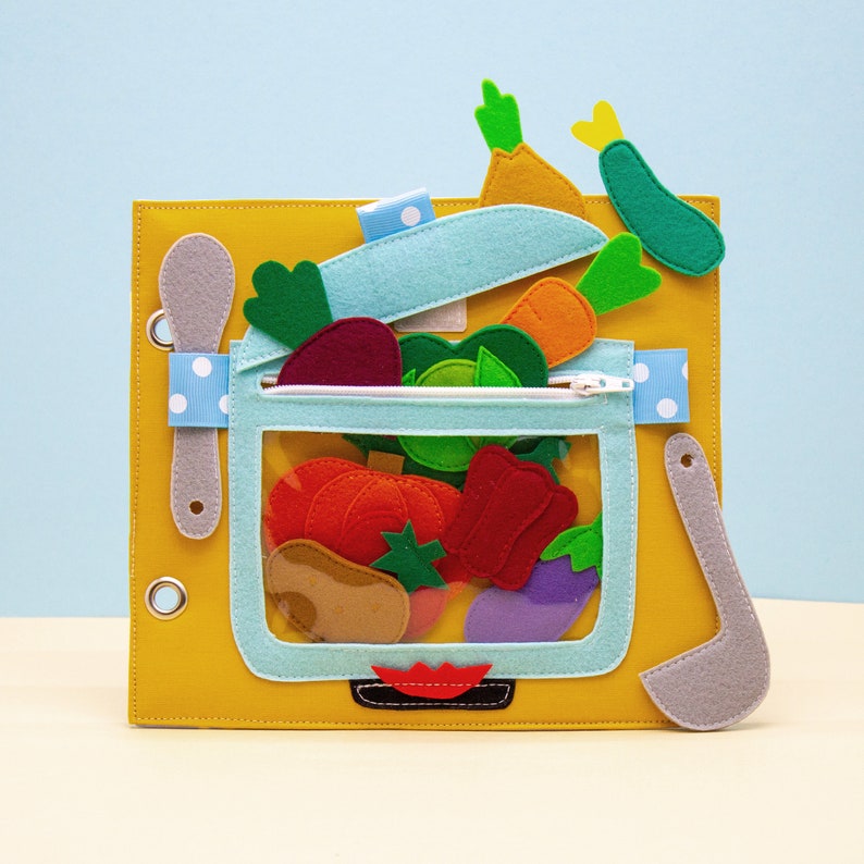 Mini Moms Quiet Book.