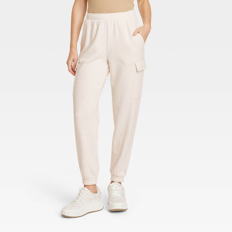 Universal Thread Women's High-Rise Sweatpants.