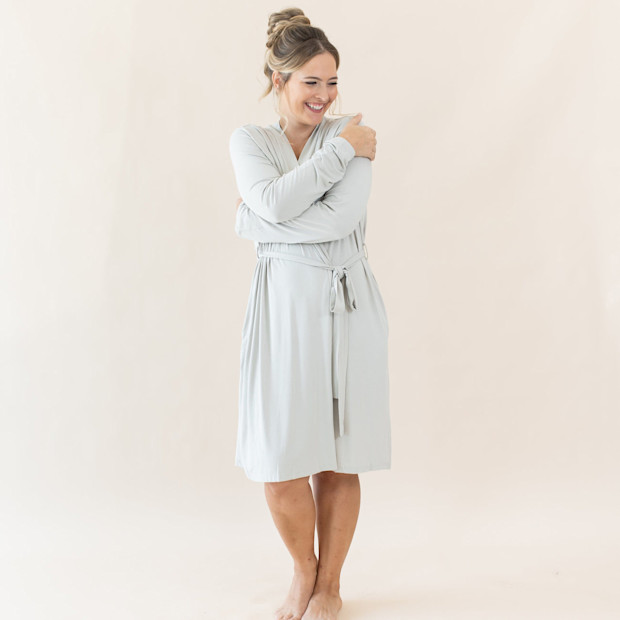 Women’s Lounge Robe in Oat.