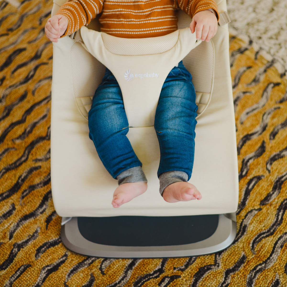 Ergobaby Evolve Bouncer & Toy Bar Bundle - Cream (2023).