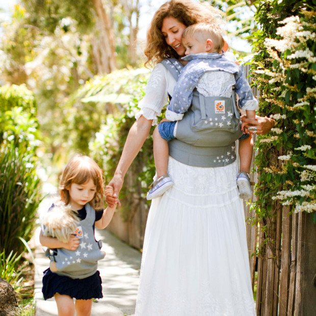 Ergobaby Doll Carrier for Toddler - Galaxy Grey.