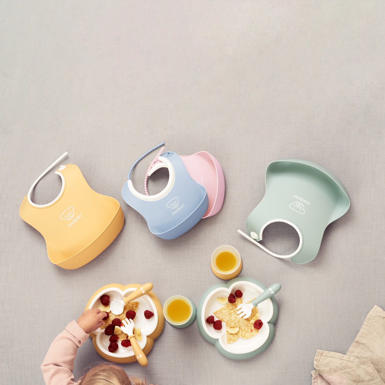 BabyBjörn Baby Dinner Set - Powder Green.