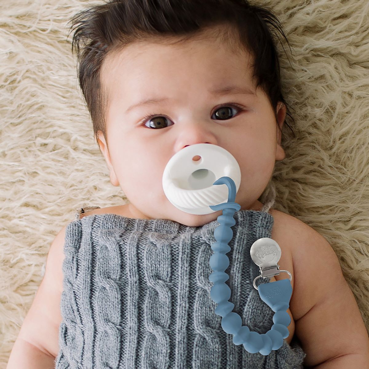 Itzy Ritzy Pacifier Clip - Blue.