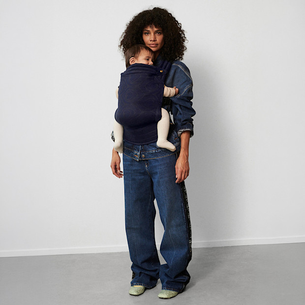 Artipoppe Zeitgeist Baby Carrier.