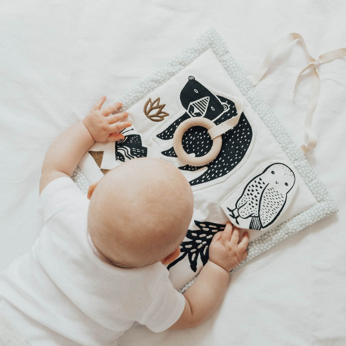 Wee Gallery Activity Pad - Woodland.