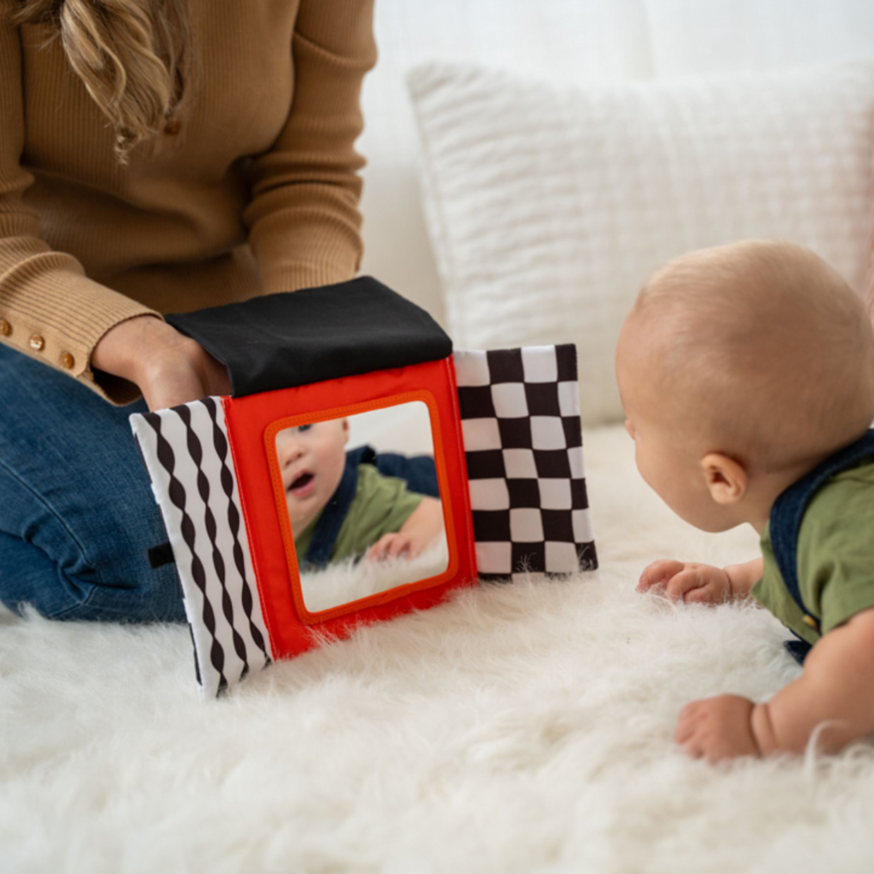 Manhattan Toy Wimmer Peek & Go Tummy Time Mirror.
