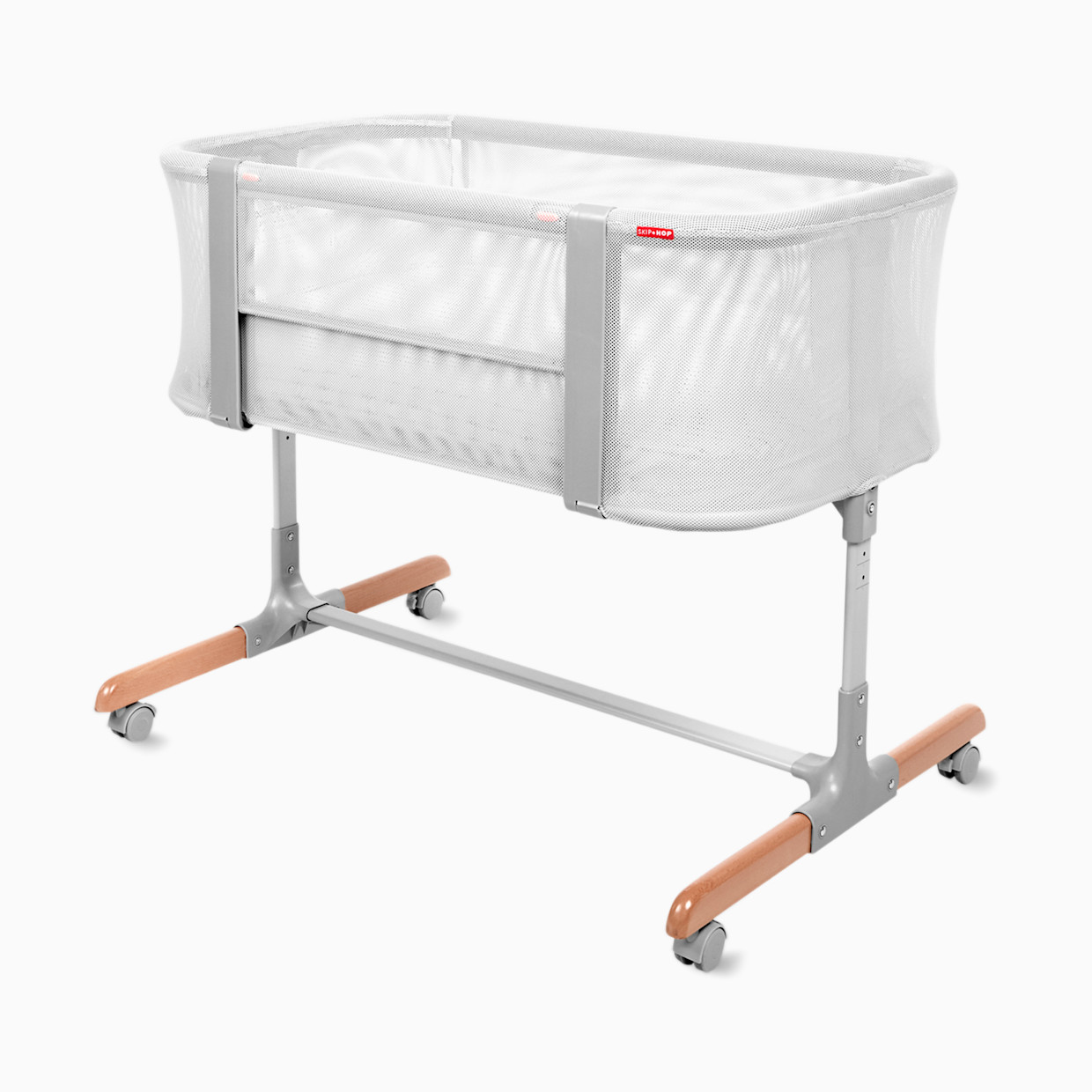 Skip Hop Cozy-Up 2-In-1 Bedside Sleeper Bassinet - Grey.