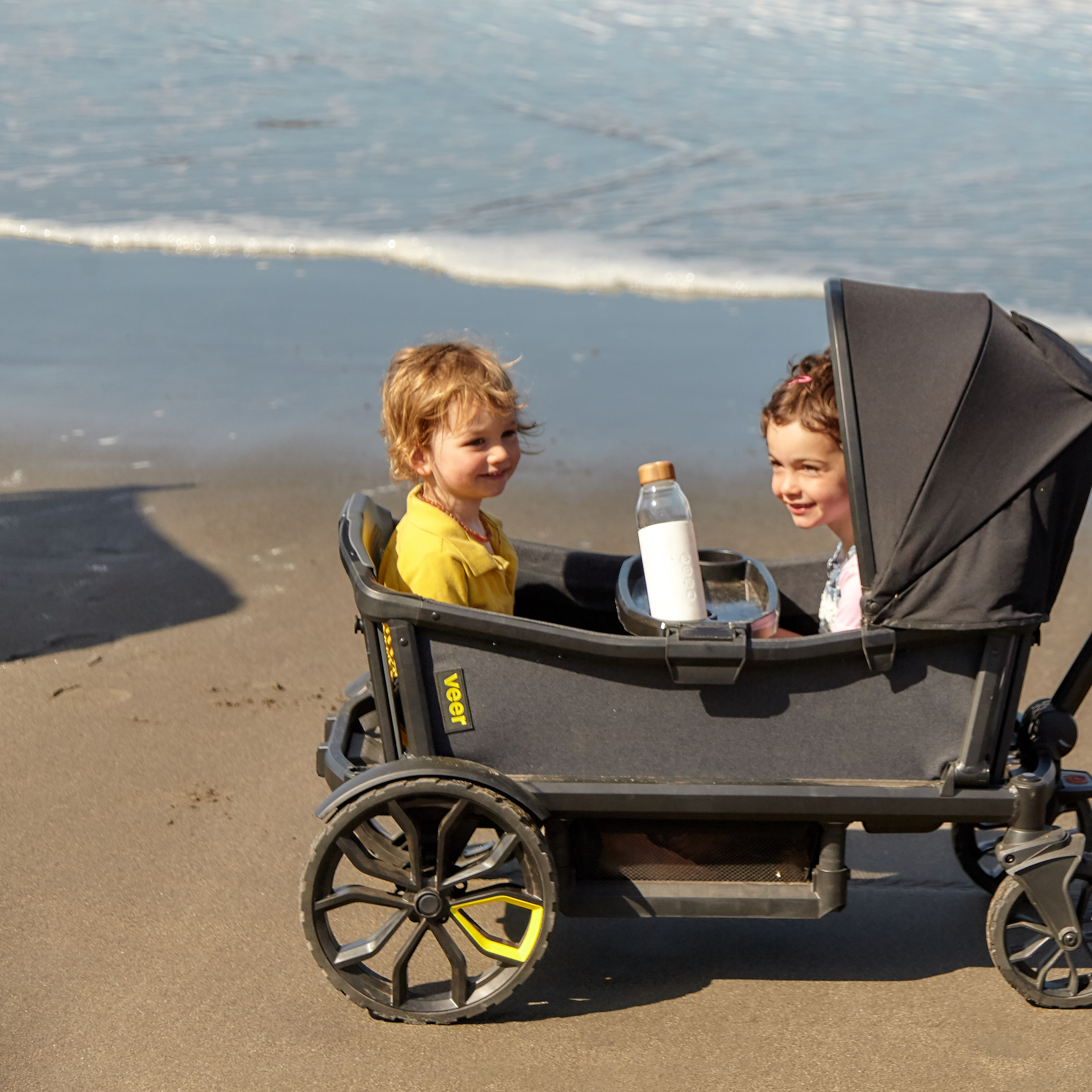 veer wagon on sand