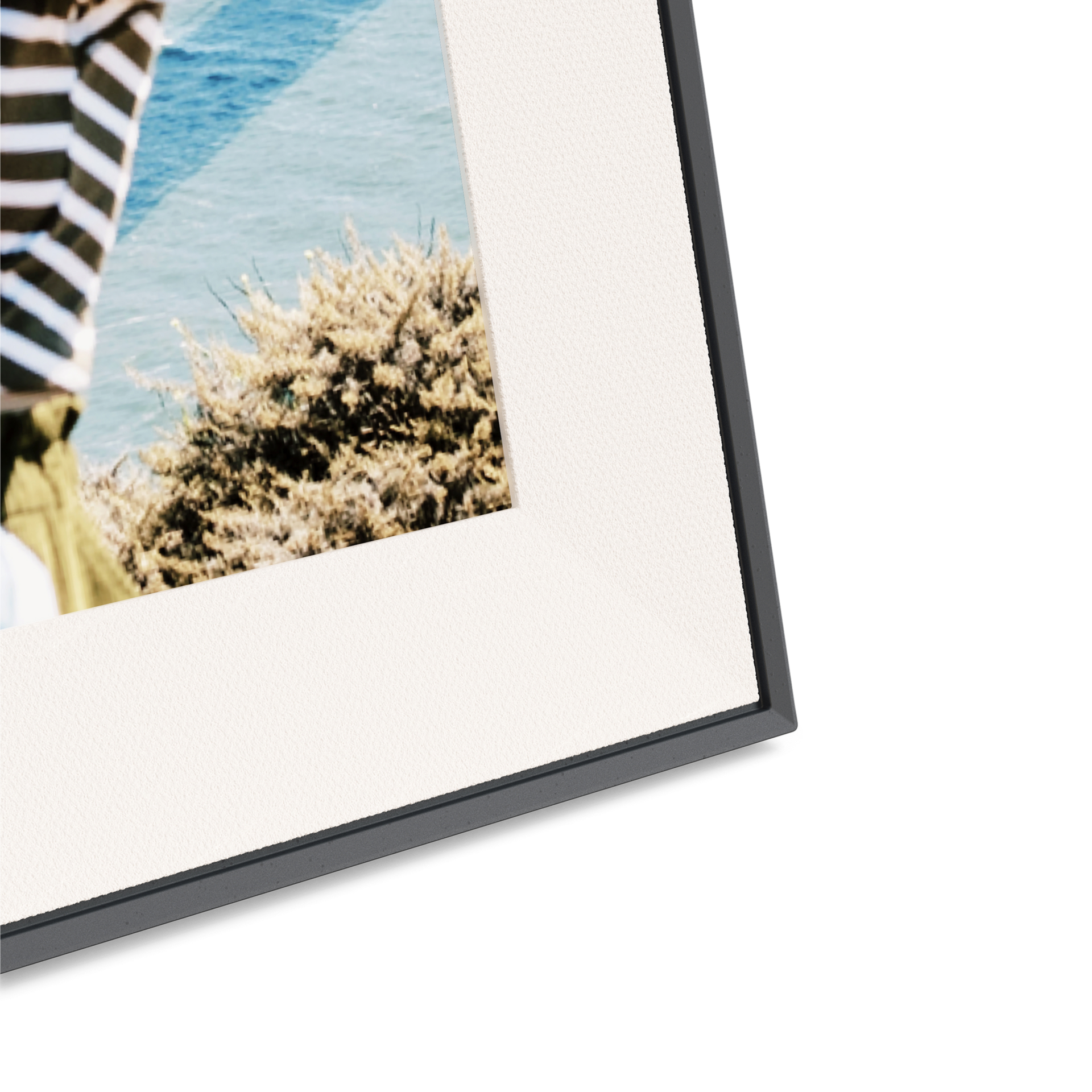 Aura Frames Aspen Mat 12" WiFi Digital Picture Frame.