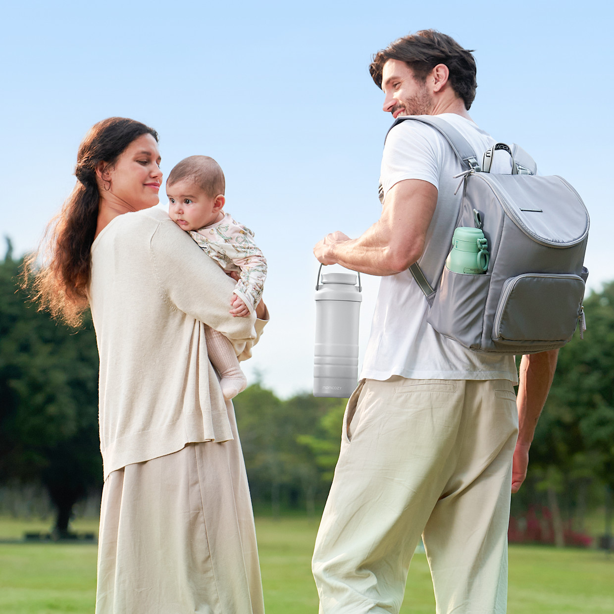 Momcozy Portable Breast Milk Cooler, 22 oz - White Ombre.
