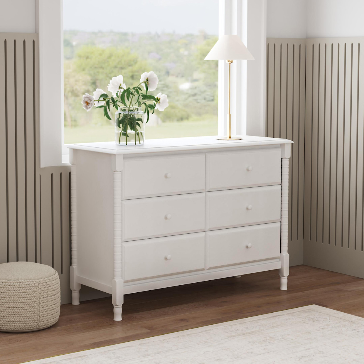 daVinci Jenny Lind Spindle 6-Drawer Dresser - White.